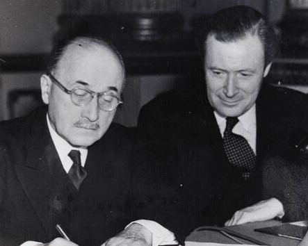 Monnet and the British Minister of Supply creating a Permanent Association Council between the ECSC and the UK, December, 1954